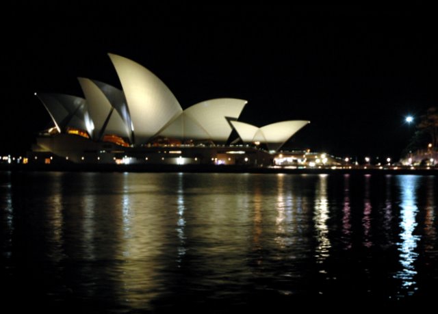 Sydney Opera House -- Sydney Australia Sydney Opera House -- Sydney Australia