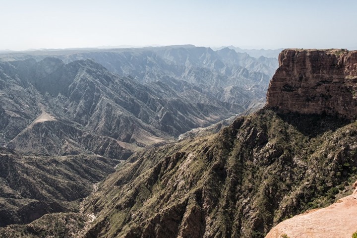 Mountains around Habala - Asir, Saudi Arabia Mountains around Habala - Asir, Saudi Arabia