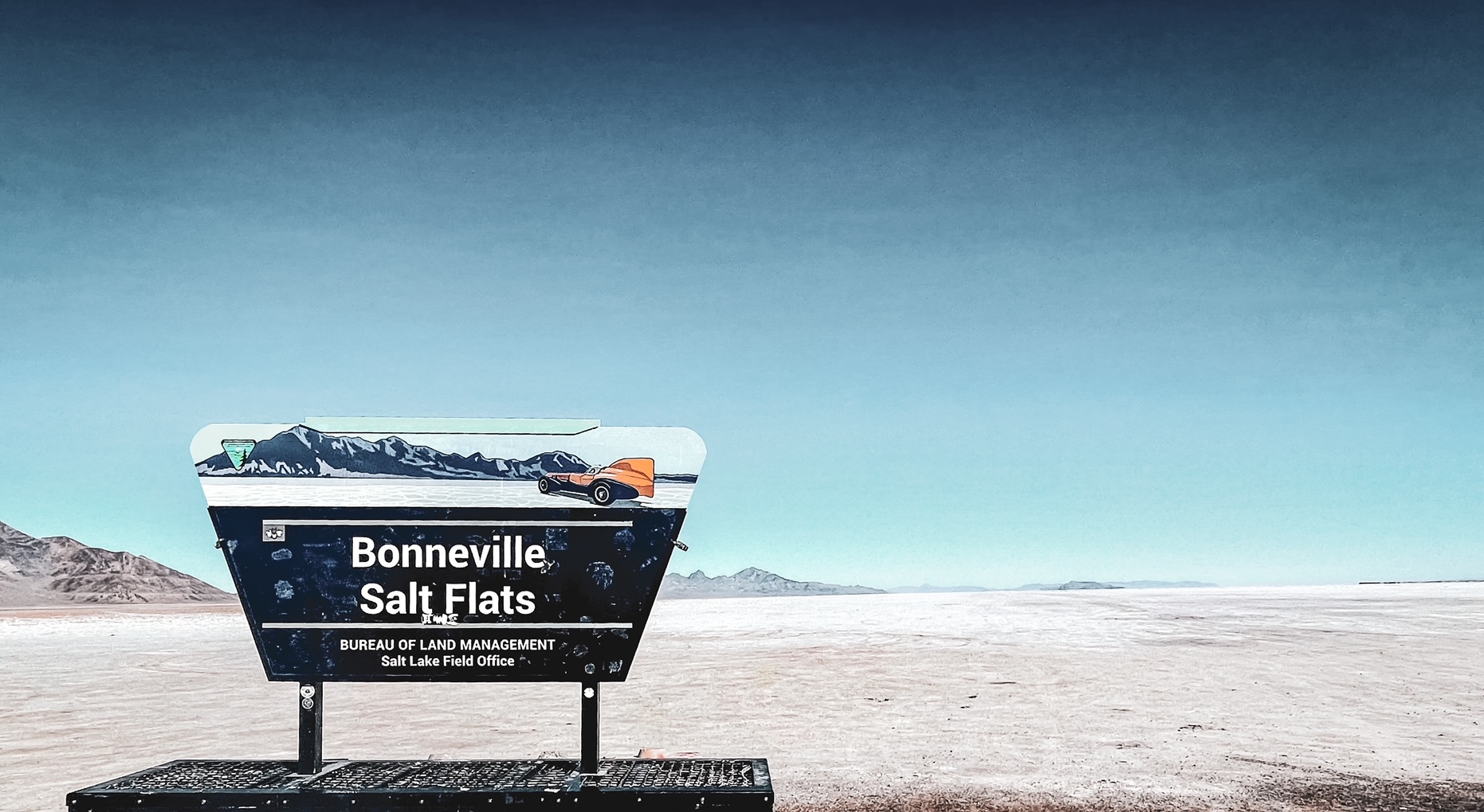 Bonneville Salt Flats What to Know and Visitor's Guide