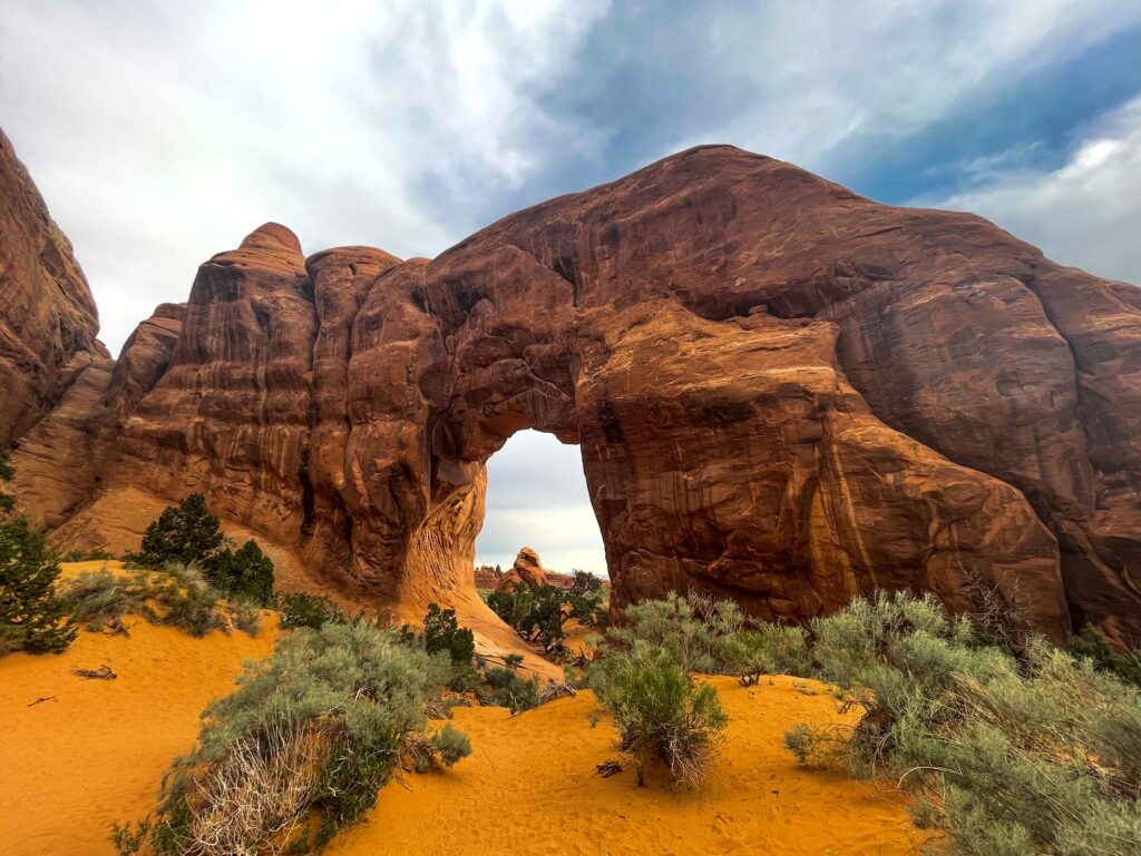 Hiking in Arches NP - Moab Utah