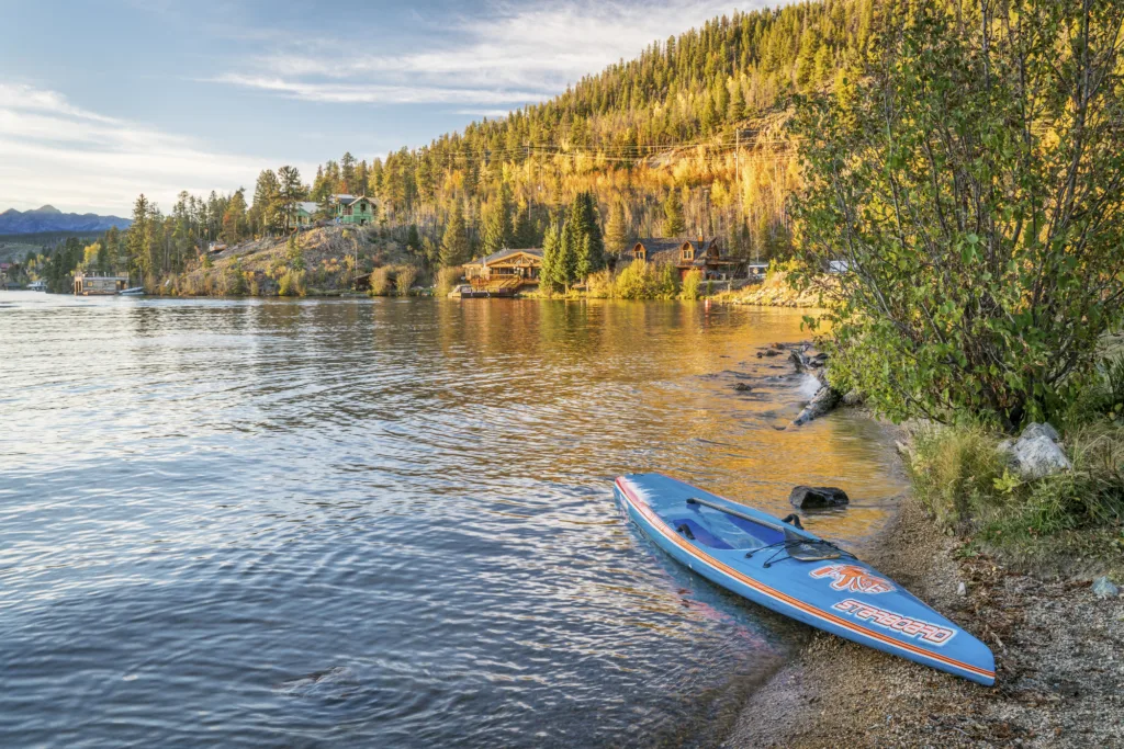 Kayak on Grand Lake Colorado (DepositPhoto)