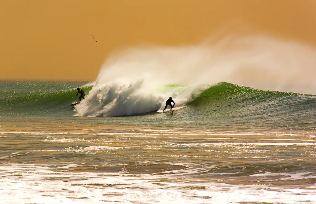 Surfing Image (DepositPhoto)