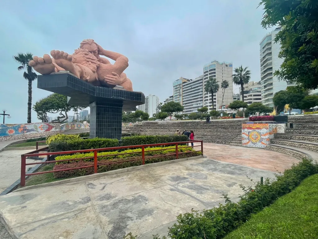 The Kiss Statue in Love Park Lima Peru