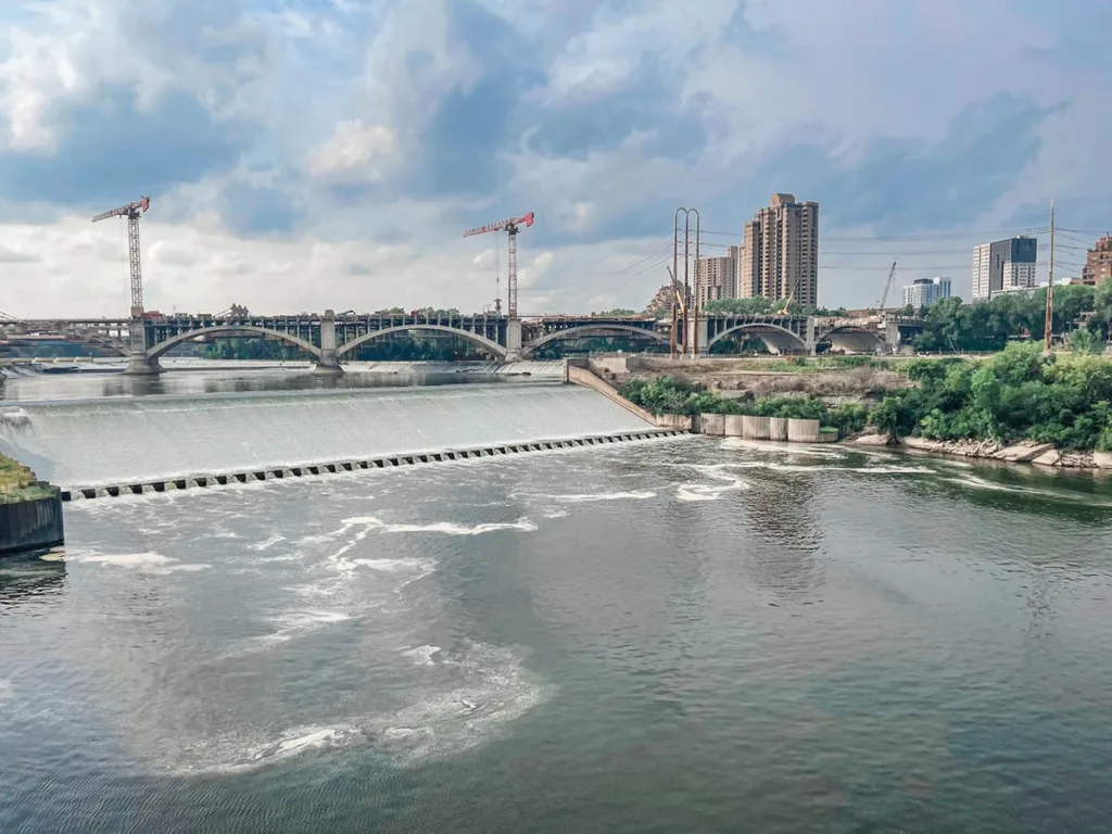 View along River in Minneapolis Minnesota | Minneapolis to Yellowstone National Park Road Trip