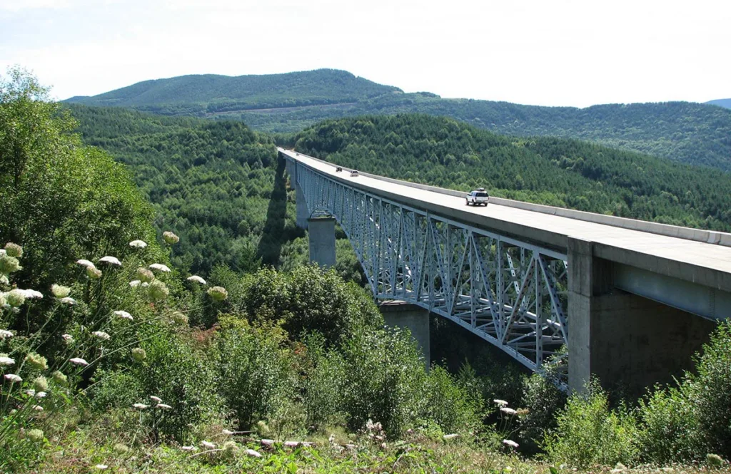 Hoffstadt Creek Bridge - Washington