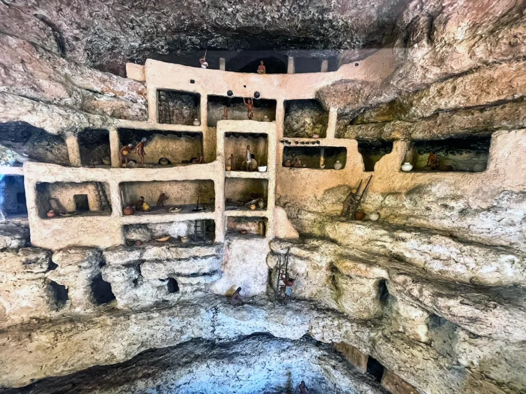 Model of Inside of Montezuma Castle