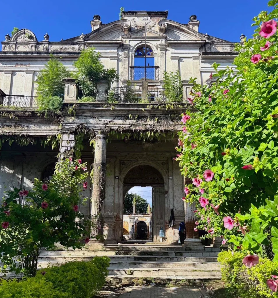 Mariano Mendez Art School - Santa Ana - El Salvador